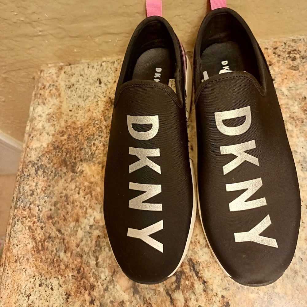 DKNY SNEAKER